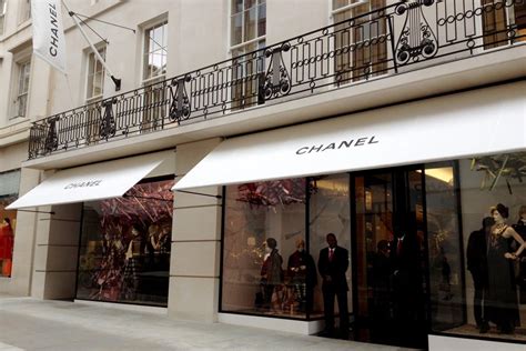 chanel boutique london bond street.